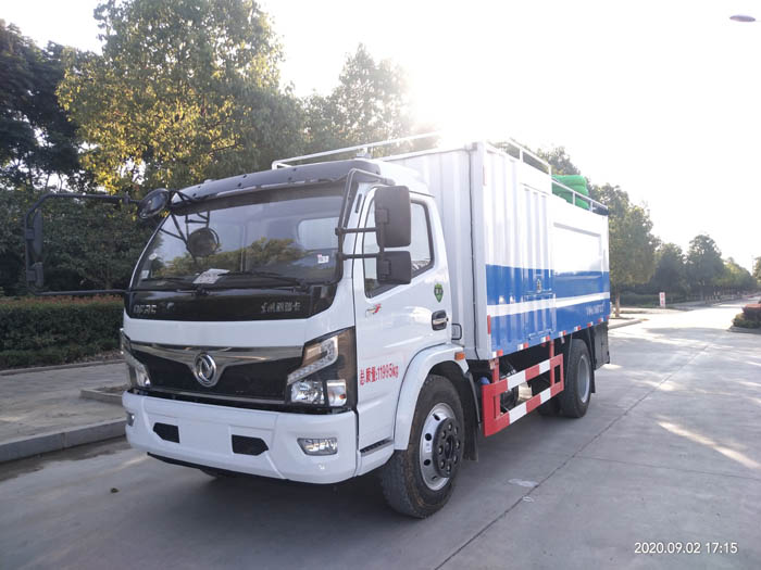 東風(fēng)F7福瑞卡污水處理車